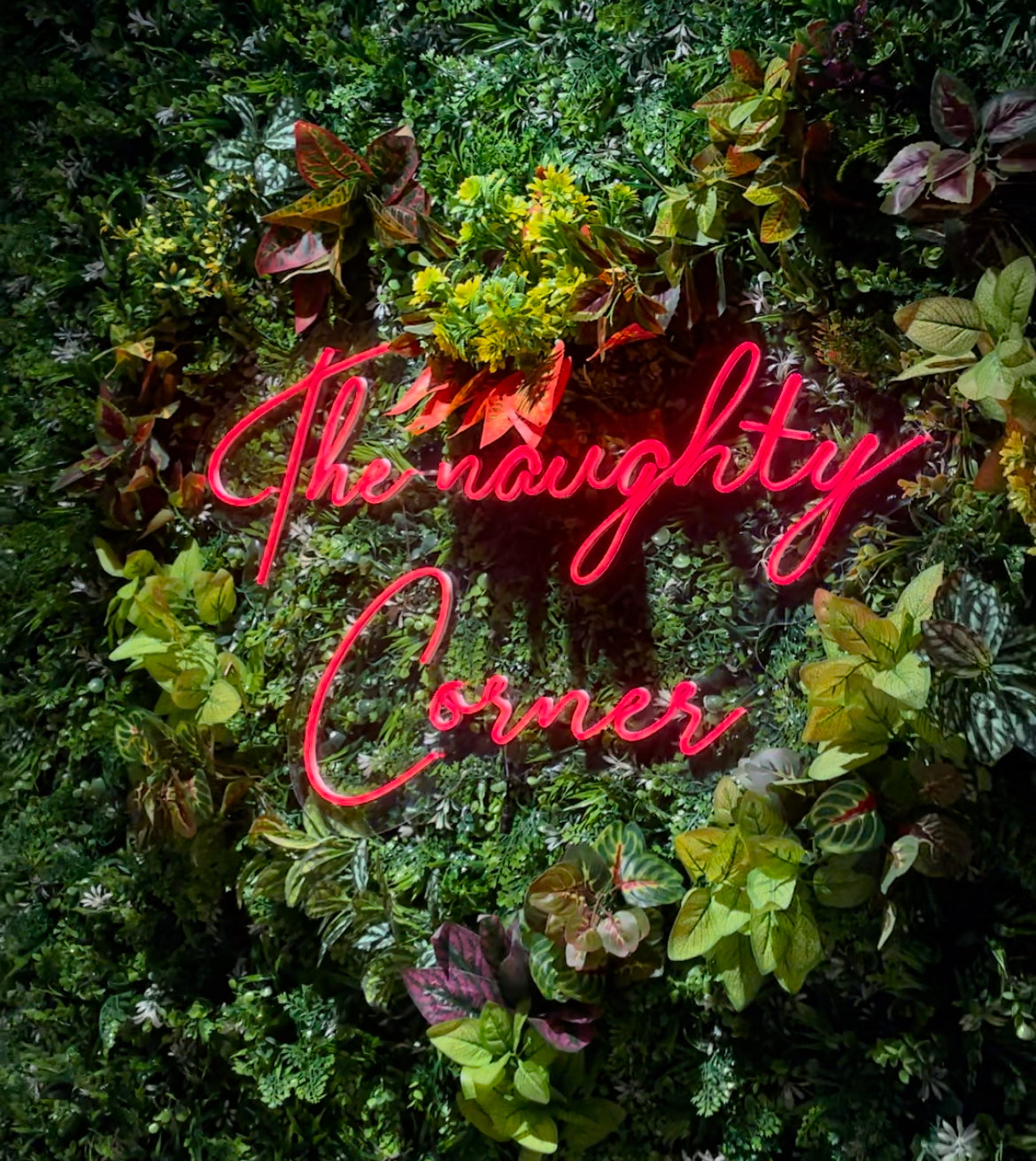 Glow & Dine Sign